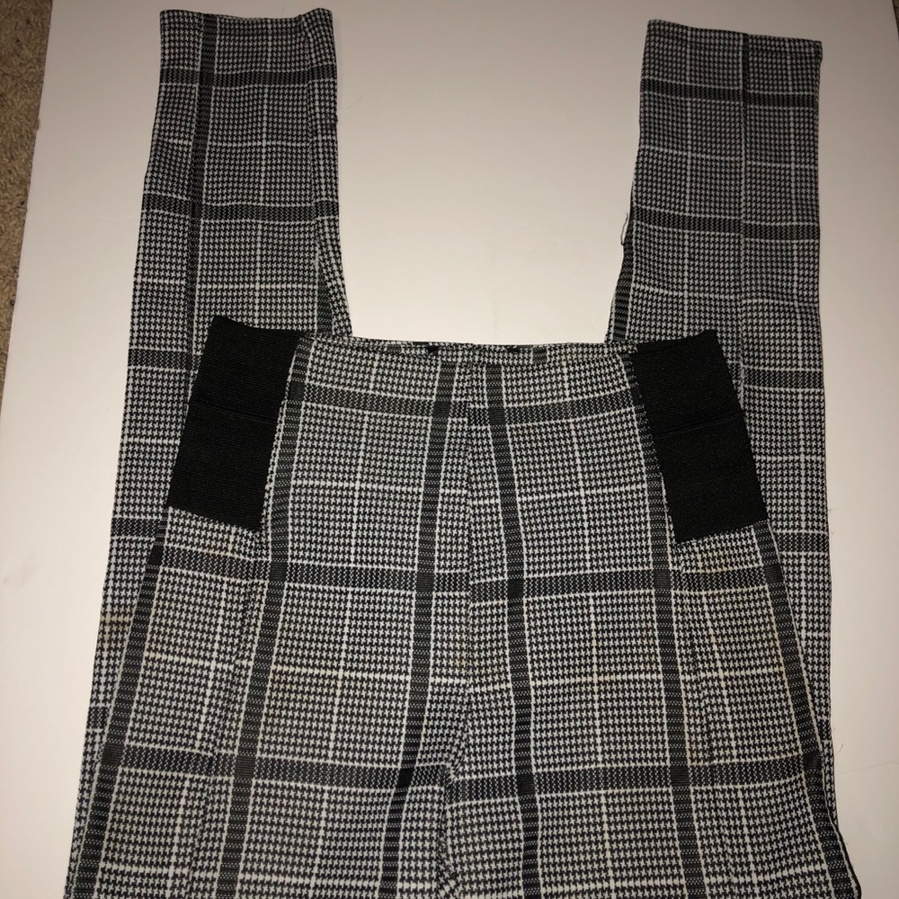 High waisted black and white pants